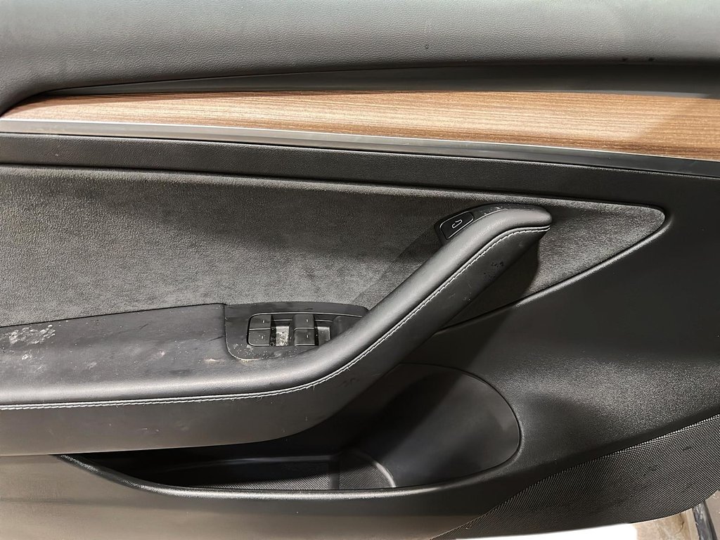 2023 Tesla Model 3 Standard Range Plus in Brantford, Ontario - 10 - w1024h768px