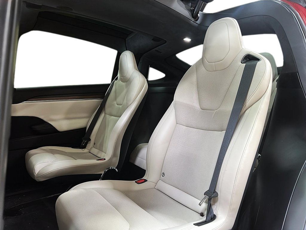 2022 Tesla Model X in Brantford, Ontario - 9 - w1024h768px
