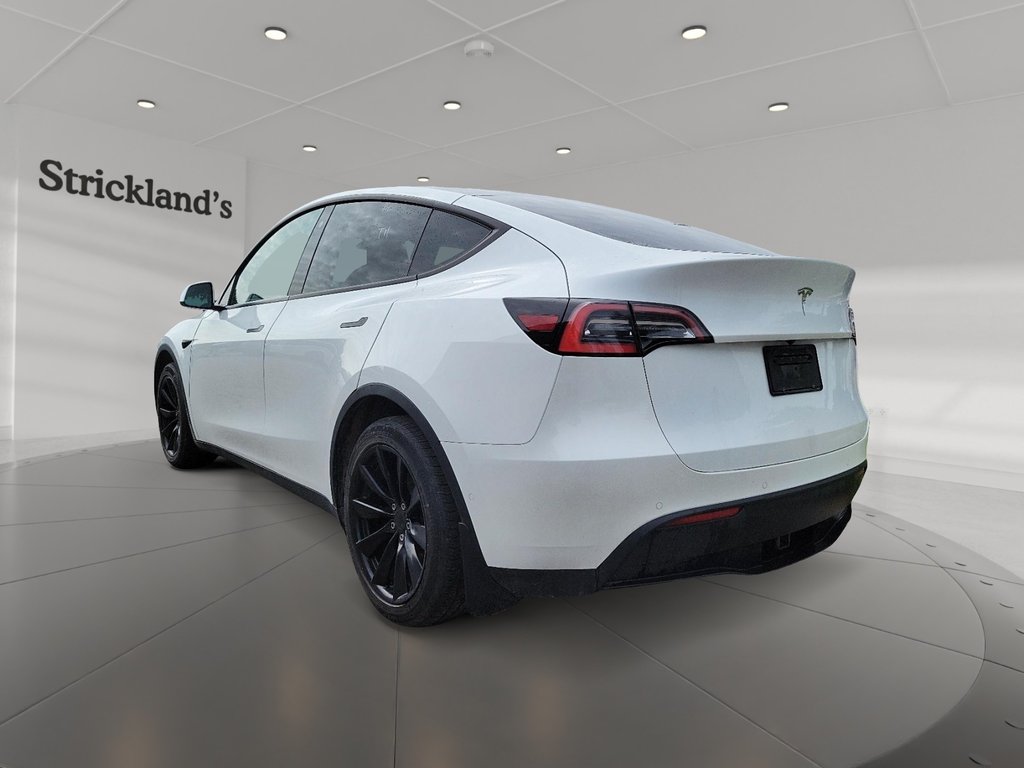 2021 Tesla Model Y Standard Range in Brantford, Ontario - 4 - w1024h768px