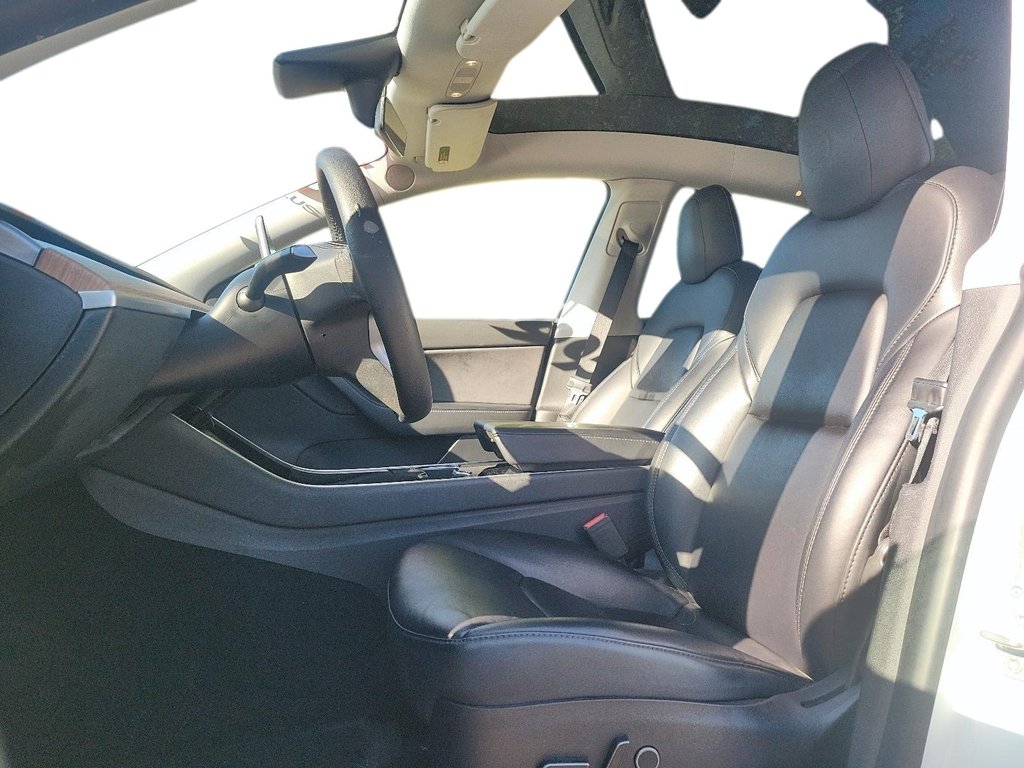2021 Tesla Model Y Standard Range in Brantford, Ontario - 9 - w1024h768px