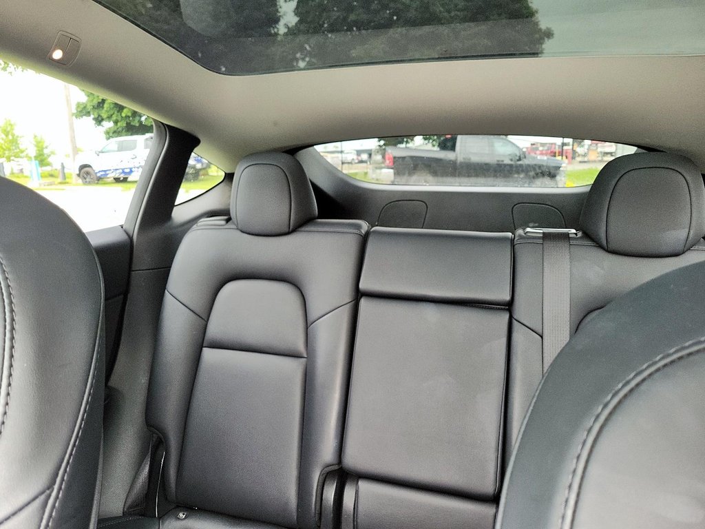 2021 Tesla Model Y Standard Range in Brantford, Ontario - 15 - w1024h768px
