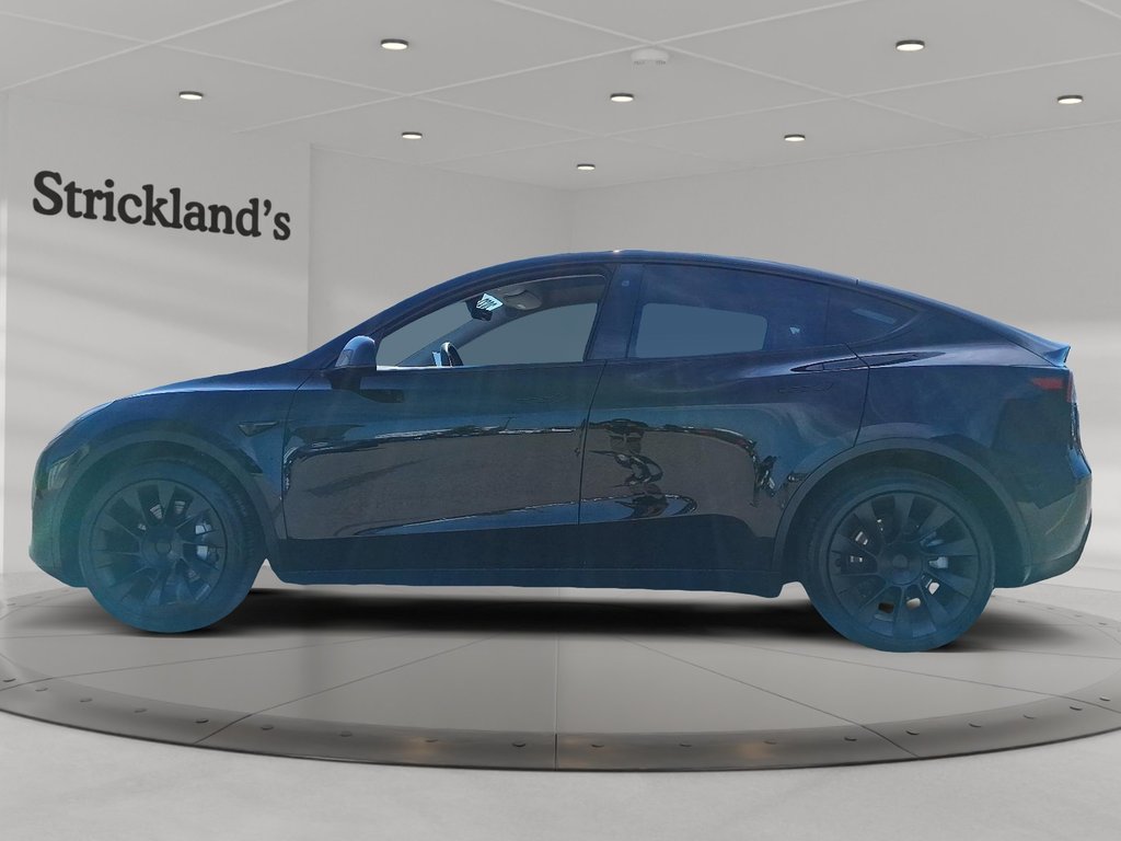 2022 Tesla Model Y Long Range in Stratford, Ontario - 5 - w1024h768px