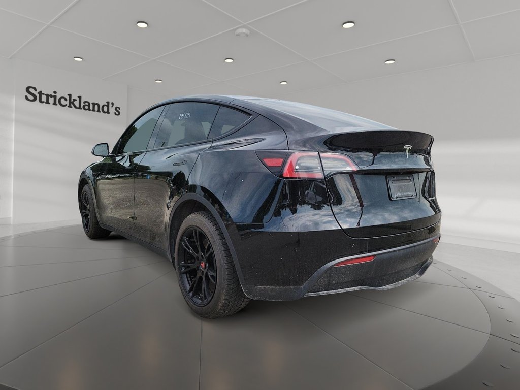 2023 Tesla Model Y Long Range in Brantford, Ontario - 4 - w1024h768px