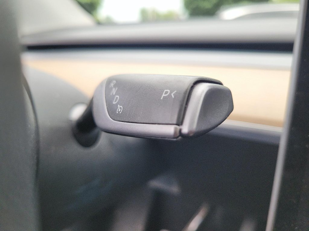 2023 Tesla Model Y Long Range in Brantford, Ontario - 14 - w1024h768px