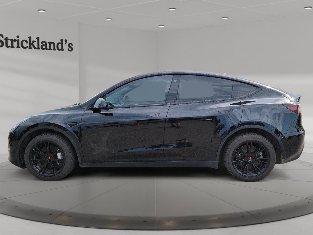 2023 Tesla Model Y Long Range in Brantford, Ontario - 5 - w1024h768px