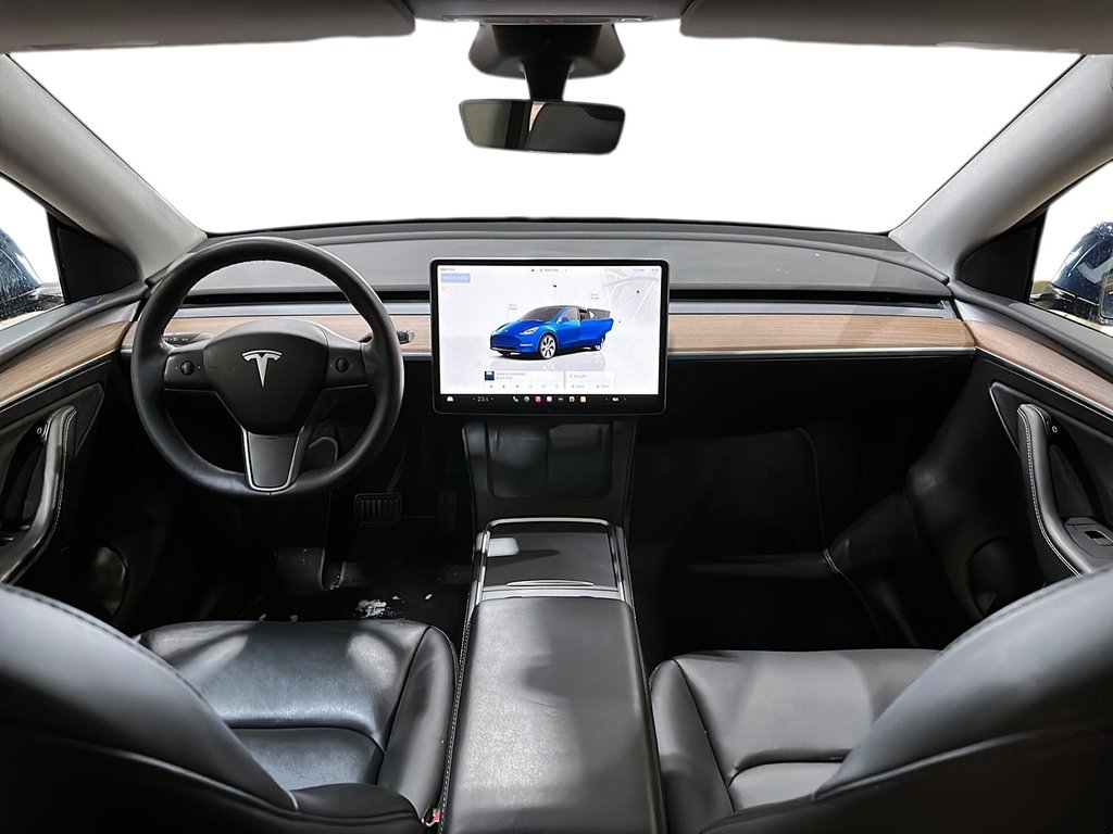 2024 Tesla Model Y in Stratford, Ontario - 9 - w1024h768px