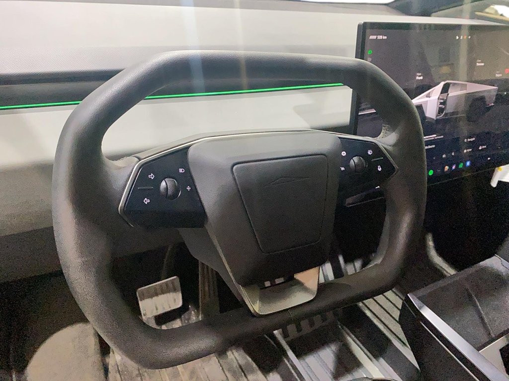 2024 Tesla Cybertruck Foundation Edition in Brantford, Ontario - 11 - w1024h768px