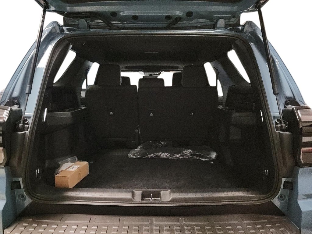 2025 Toyota 4Runner in Brantford, Ontario - 5 - w1024h768px