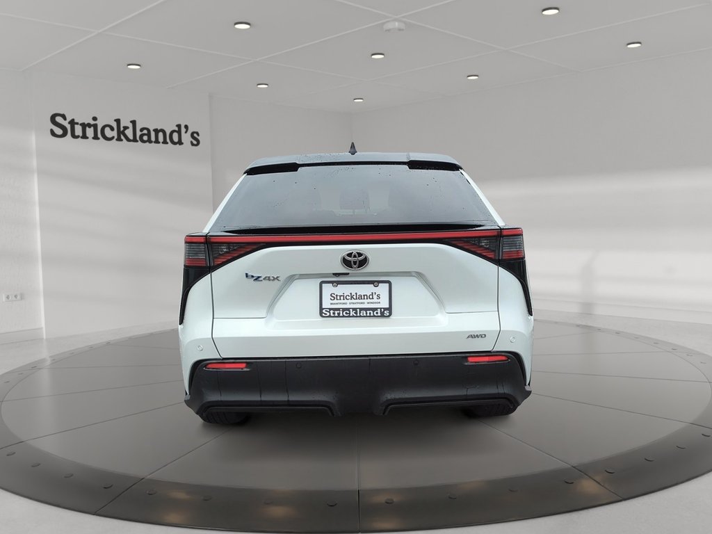2023 Toyota bZ4X XLE AWD in Stratford, Ontario - 3 - w1024h768px