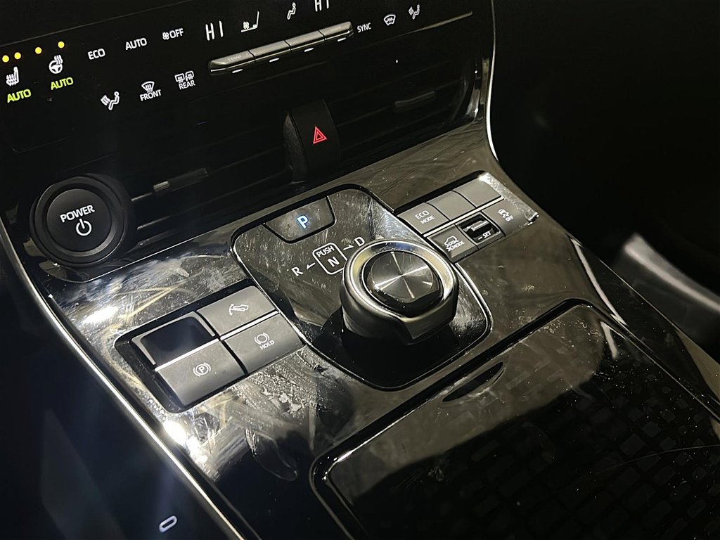 2023 Toyota bZ4X XLE AWD in Brantford, Ontario - 14 - w1024h768px