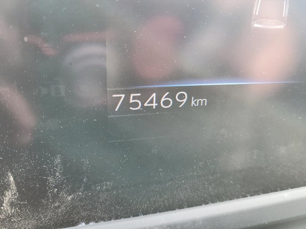 2023 Toyota bZ4X L in Brantford, Ontario - 12 - w1024h768px