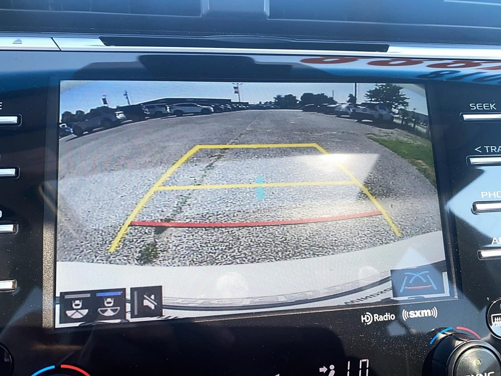 2018 Toyota Camry Hybrid SE CVT in Brantford, Ontario - 17 - w1024h768px