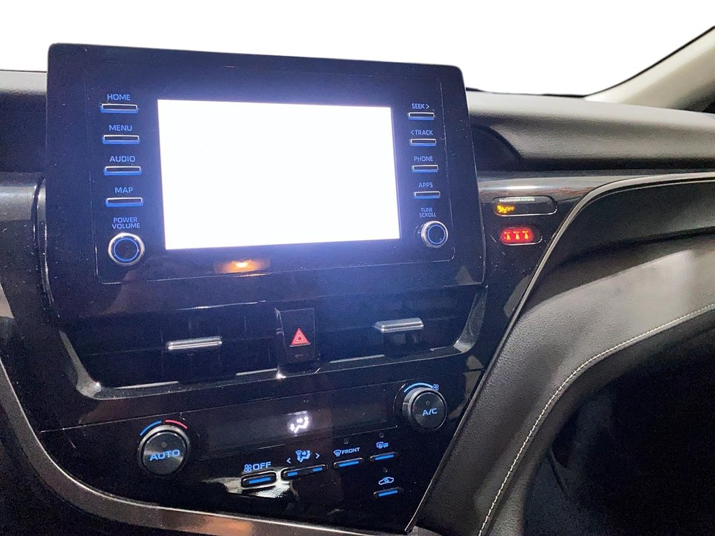 2023 Toyota Camry SE in Stratford, Ontario - 13 - w1024h768px