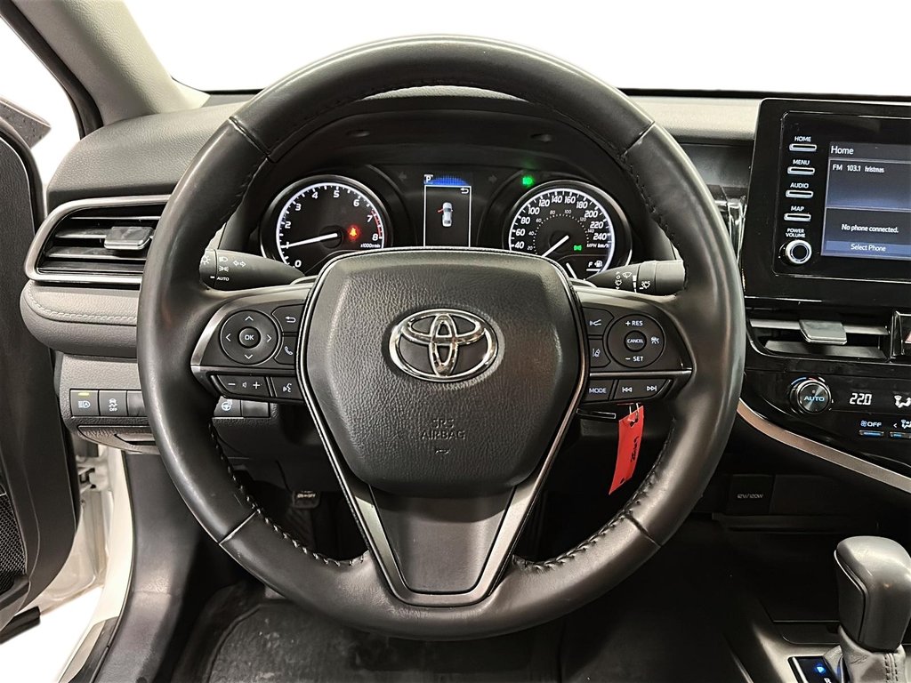 2024 Toyota Camry SE in Brantford, Ontario - 11 - w1024h768px