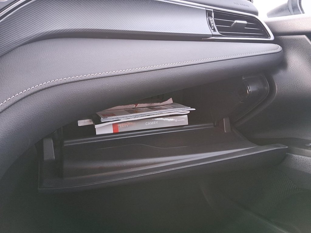 2024 Toyota Camry SE in Brantford, Ontario - 16 - w1024h768px