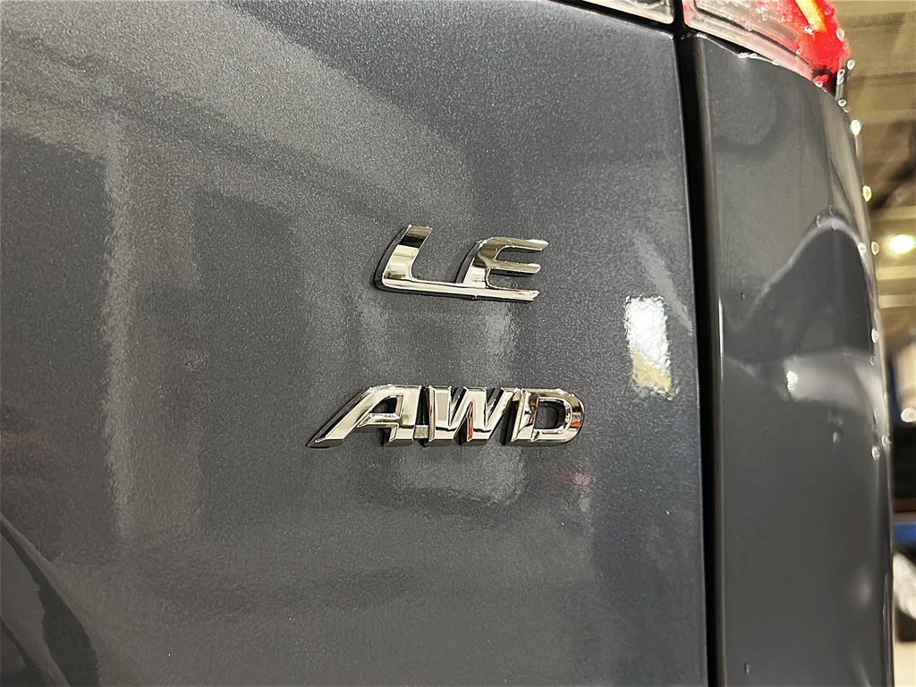 2023 Toyota Corolla Cross LE AWD in Stratford, Ontario - 15 - w1024h768px