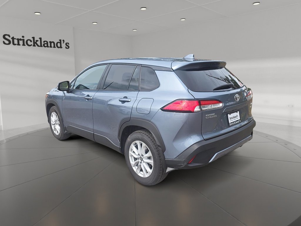 2024 Toyota COROLLA CROSS LE AWD in Brantford, Ontario - 4 - w1024h768px