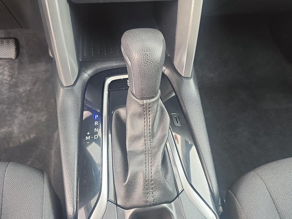 2024 Toyota COROLLA CROSS LE AWD in Brantford, Ontario - 14 - w1024h768px