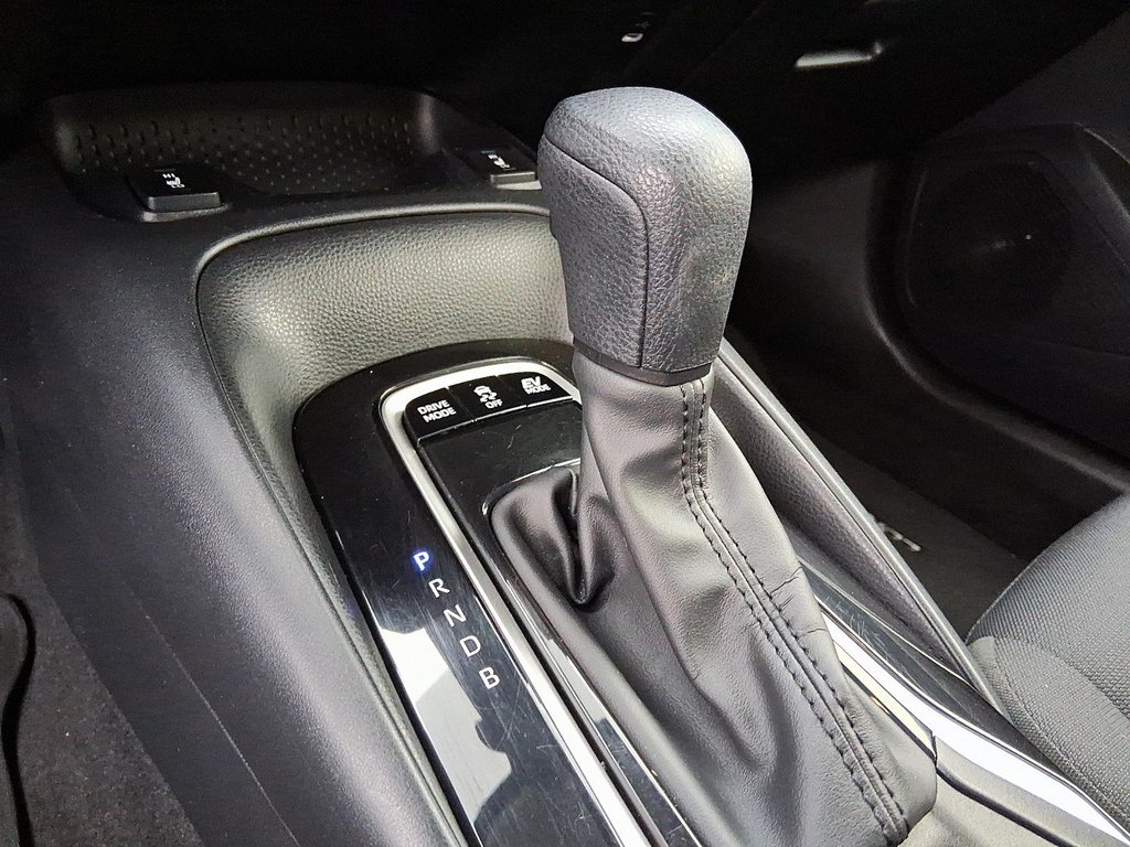 2024 Toyota Corolla Hybrid LE in Brantford, Ontario - 17 - w1024h768px