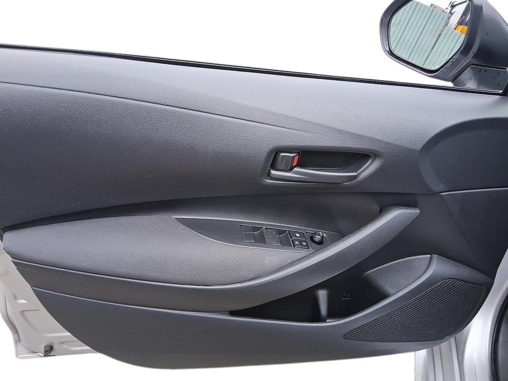 2024 Toyota Corolla Hybrid LE in Brantford, Ontario - 12 - w1024h768px