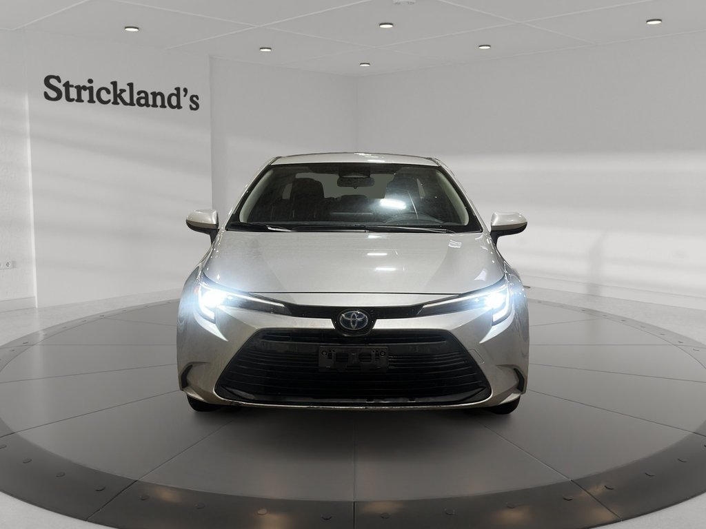 2024 Toyota Corolla Hybrid LE AWD in Brantford, Ontario - 2 - w1024h768px