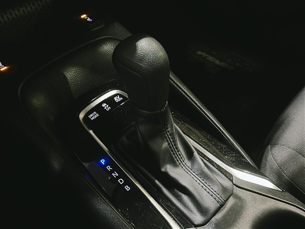 2024 Toyota Corolla Hybrid LE AWD in Brantford, Ontario - 14 - w1024h768px