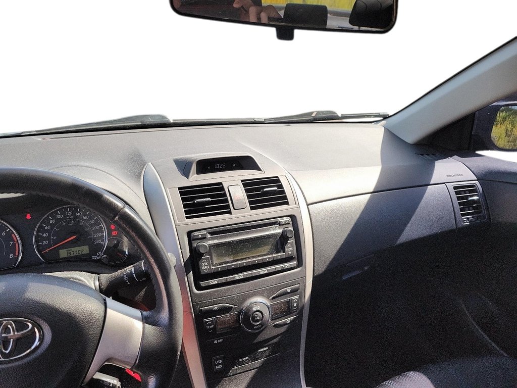 2012 Toyota Corolla 4-door Sedan S 5M in Brantford, Ontario - 11 - w1024h768px