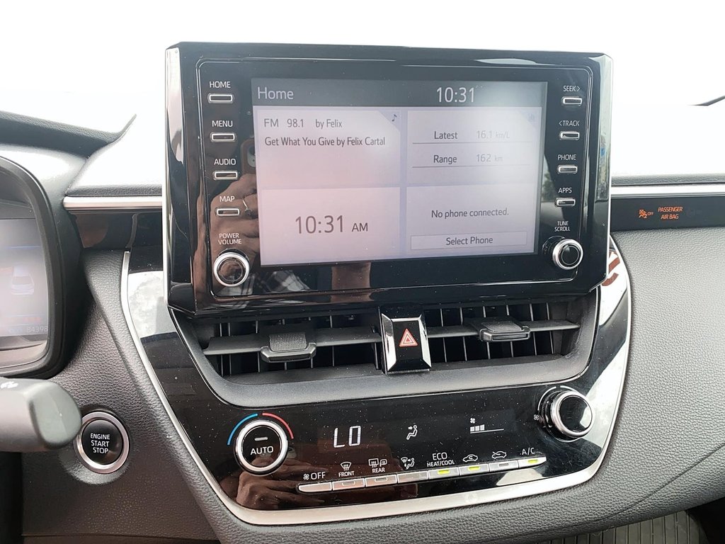 2021 Toyota Corolla LE CVT in Brantford, Ontario - 13 - w1024h768px