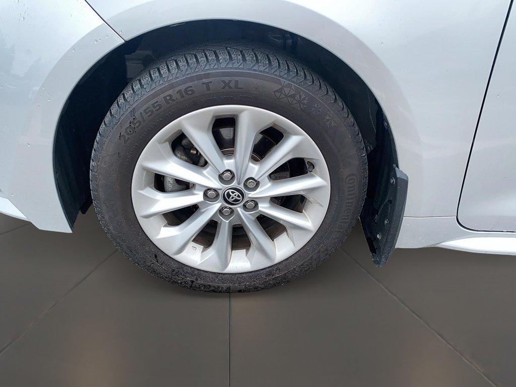 2021 Toyota Corolla LE CVT in Brantford, Ontario - 7 - w1024h768px