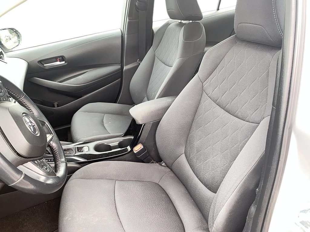 2021 Toyota Corolla LE CVT in Brantford, Ontario - 8 - w1024h768px