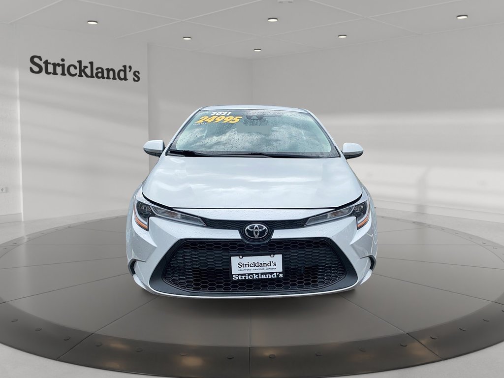 2021 Toyota Corolla LE CVT in Brantford, Ontario - 2 - w1024h768px