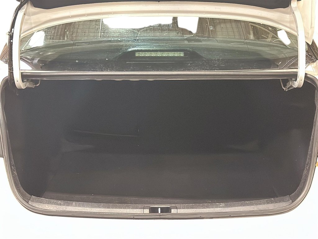 2024 Toyota Corolla LE CVT in Stratford, Ontario - 6 - w1024h768px