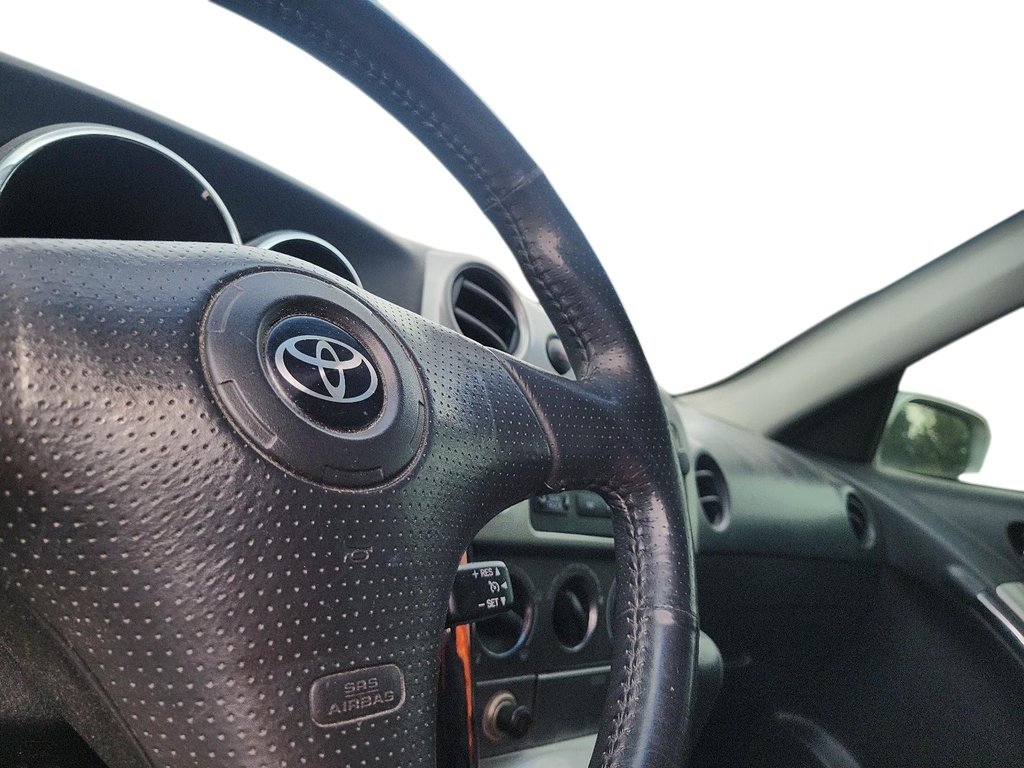 2008 Toyota Matrix 5-door XR FWD 4A in Brantford, Ontario - 17 - w1024h768px