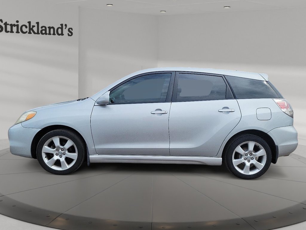 2008 Toyota Matrix 5-door XR FWD 4A in Brantford, Ontario - 5 - w1024h768px
