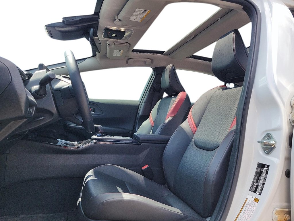 2024 Toyota Prius Plug-in Hybrid XSE in Brantford, Ontario - 8 - w1024h768px