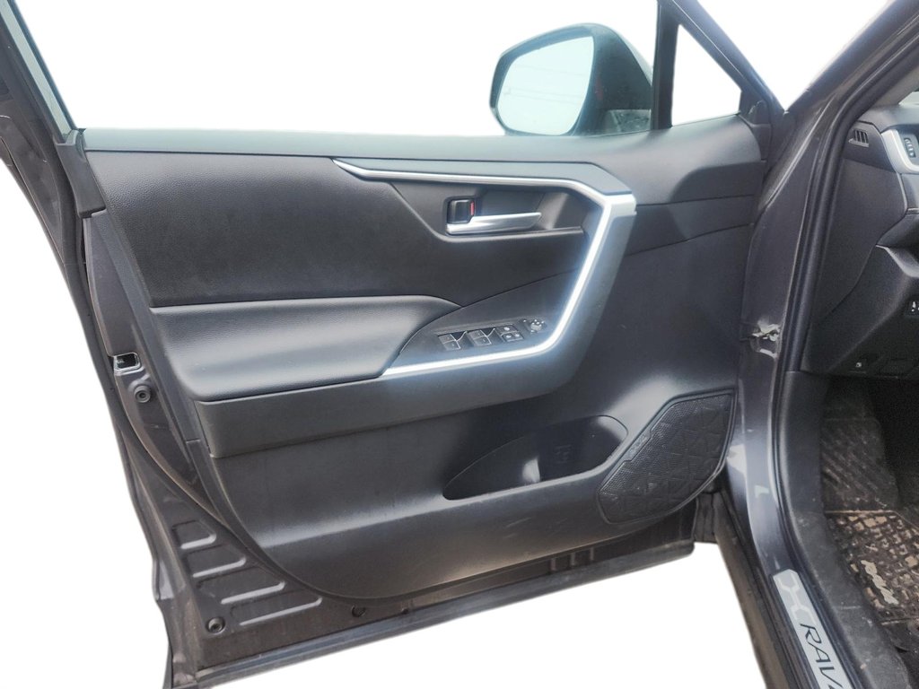 2023 Toyota RAV4 Hybrid XLE AWD in Brantford, Ontario - 10 - w1024h768px