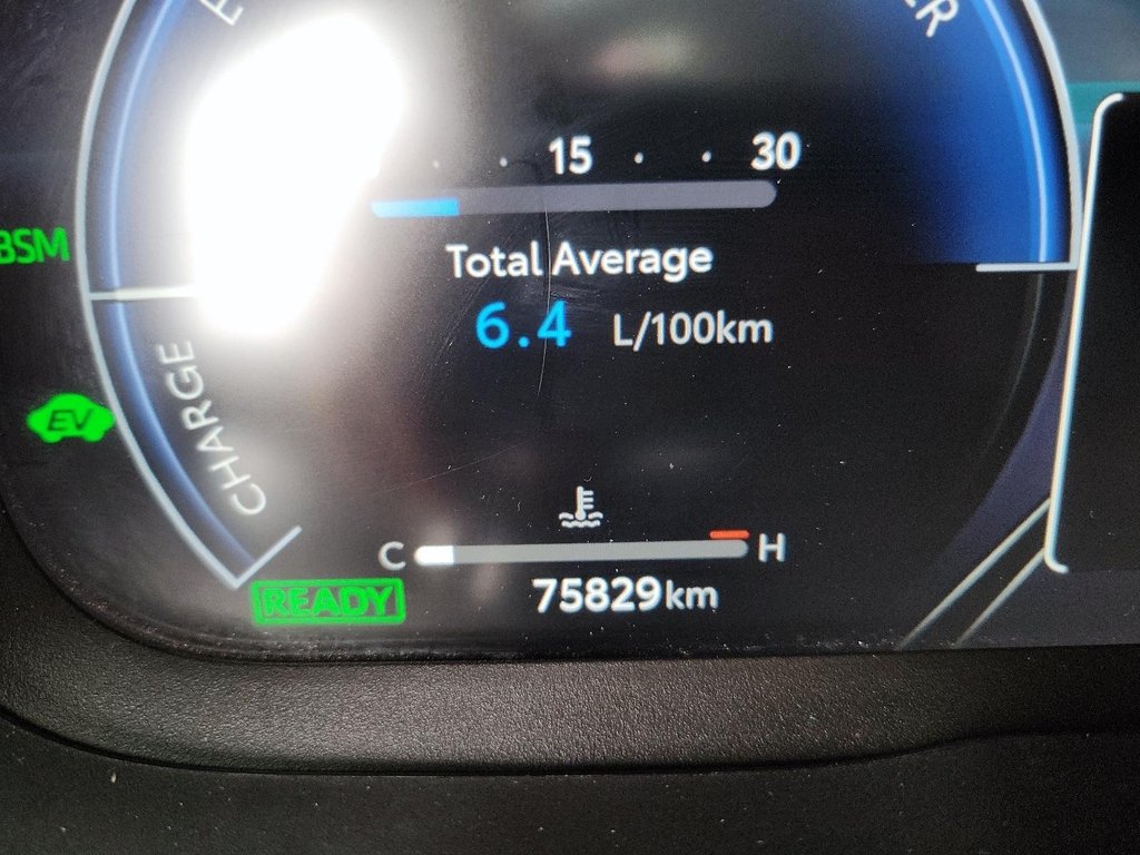 2023 Toyota RAV4 Hybrid Limited AWD in Brantford, Ontario - 12 - w1024h768px