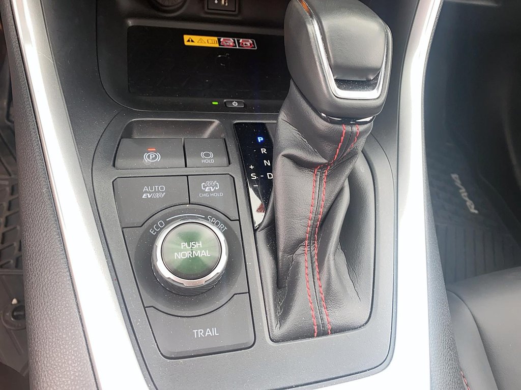 2024 Toyota RAV4 Hybrid XSE AWD in Stratford, Ontario - 14 - w1024h768px