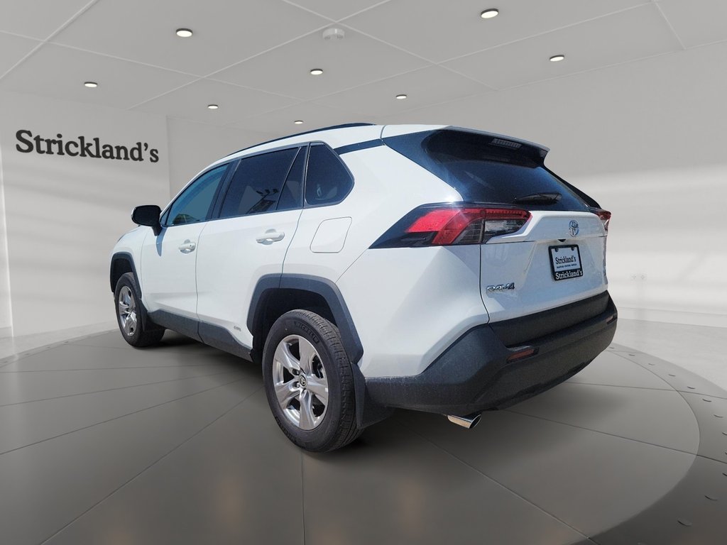 2025 Toyota RAV4 Hybrid LE AWD in Brantford, Ontario - 4 - w1024h768px