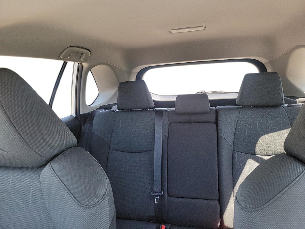 2025 Toyota RAV4 Hybrid LE AWD in Brantford, Ontario - 18 - w1024h768px