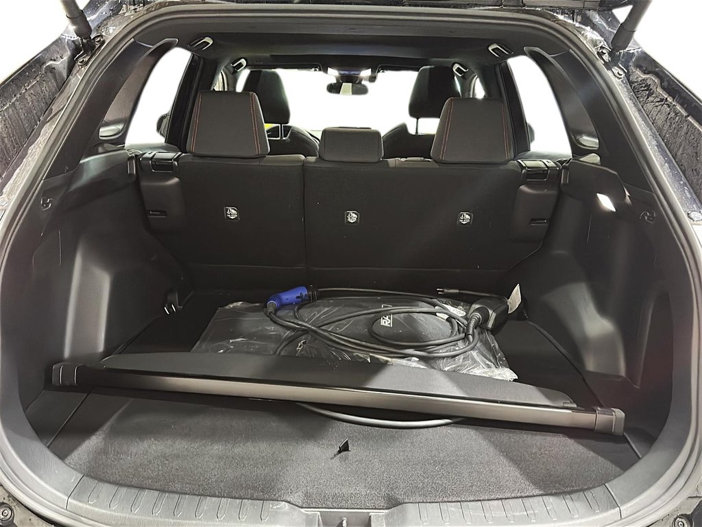 2024 Toyota RAV4 Plug-in Hybrid SE AWD in Brantford, Ontario - 6 - w1024h768px