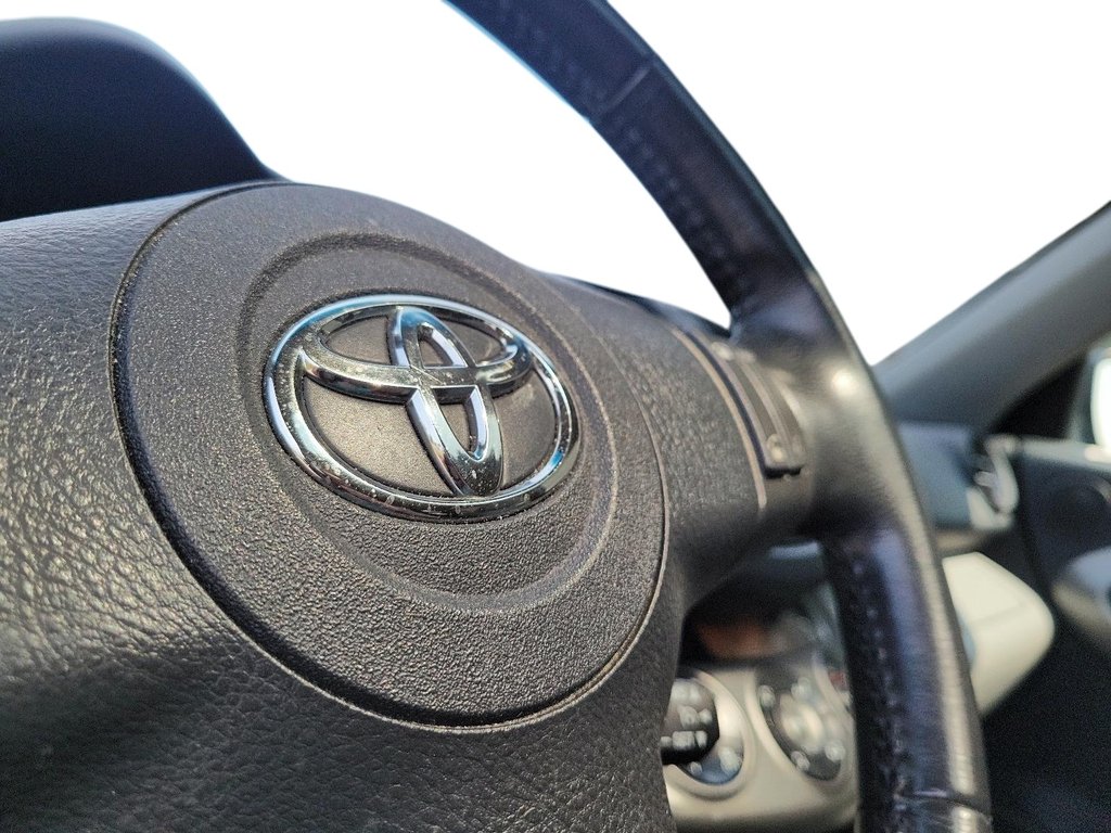 2010 Toyota RAV4 LIMITED 4A in Brantford, Ontario - 18 - w1024h768px