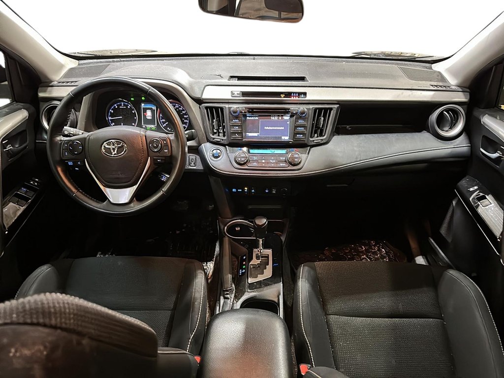 2018 Toyota RAV4 FWD XLE in Brantford, Ontario - 9 - w1024h768px