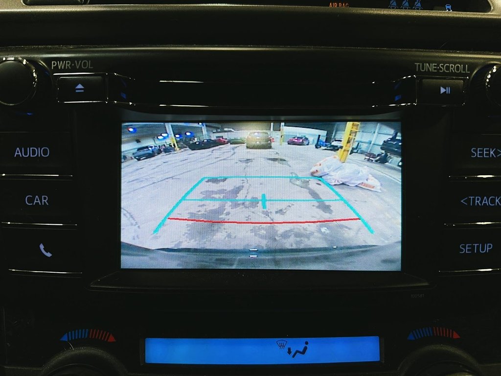 2018 Toyota RAV4 FWD XLE in Brantford, Ontario - 16 - w1024h768px