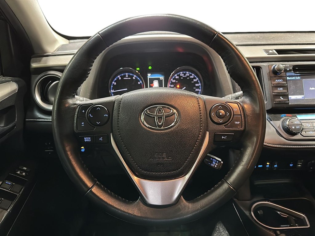 2018 Toyota RAV4 FWD XLE in Brantford, Ontario - 11 - w1024h768px