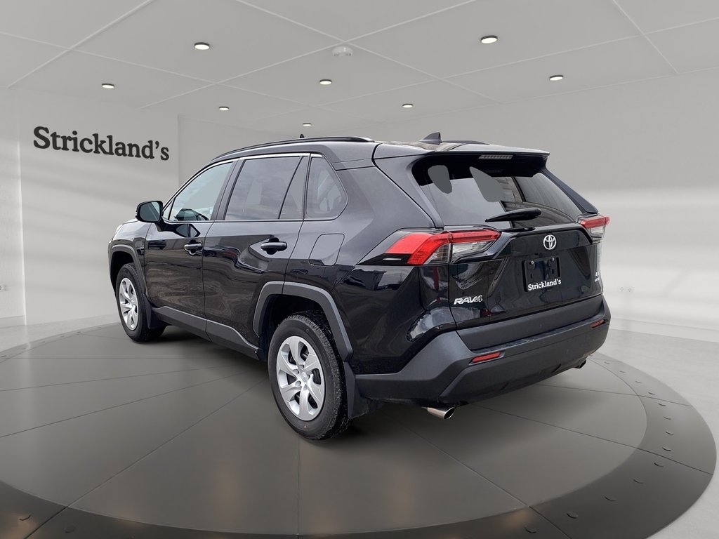 2021  RAV4 LE AWD in Brantford, Ontario - 4 - w1024h768px