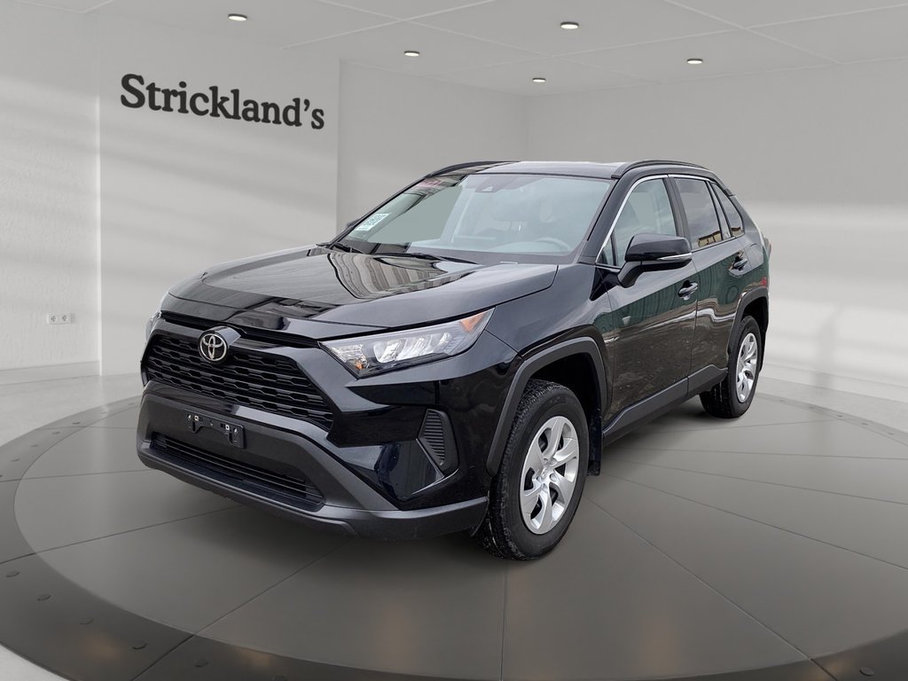 2021  RAV4 LE AWD in Brantford, Ontario - 1 - w1024h768px