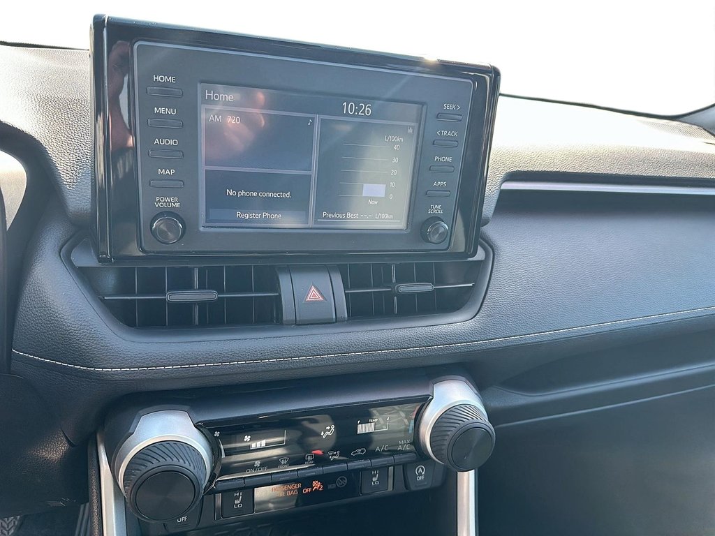 2022 Toyota RAV4 LE AWD in Stratford, Ontario - 13 - w1024h768px