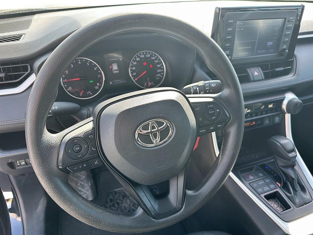 2022 Toyota RAV4 LE AWD in Stratford, Ontario - 11 - w1024h768px