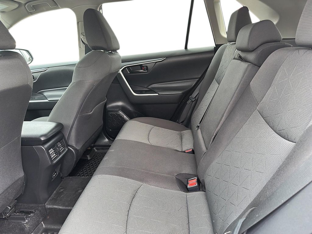 2023 Toyota RAV4 LE AWD in Stratford, Ontario - 19 - w1024h768px